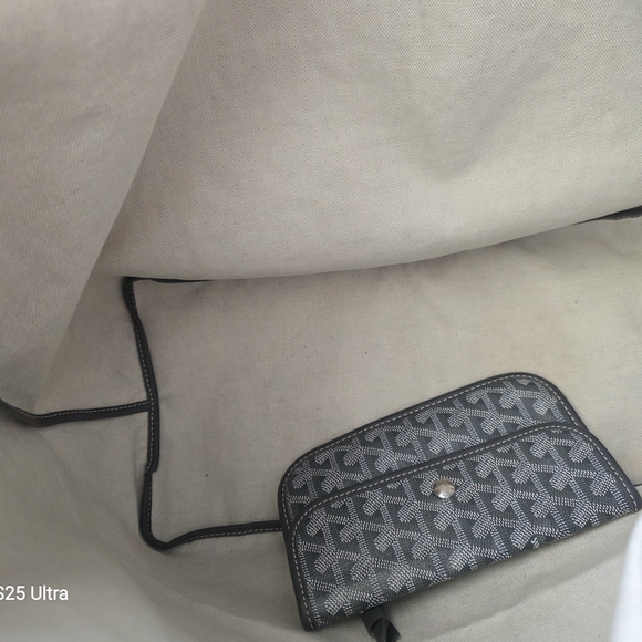 Goyard Black & Gray Goyardine Patterned Tote GM St. Louis - Picture 5 of 13